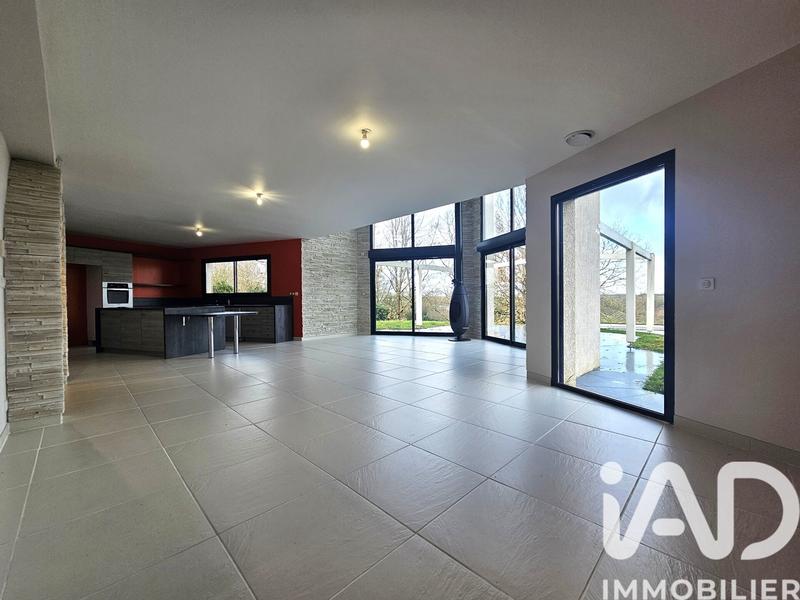 Maison - 176 m² - 6 pièces