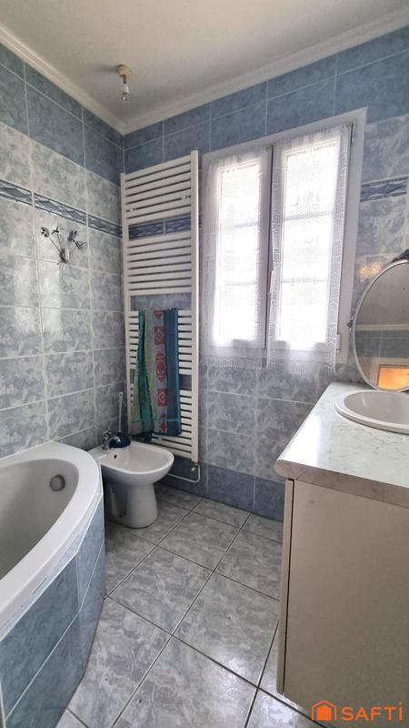 Maison - 163 m² - 7 pièces