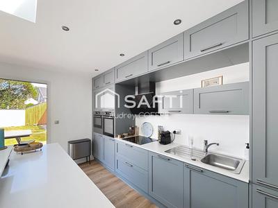 Maison - 169 m² - 7 pièces