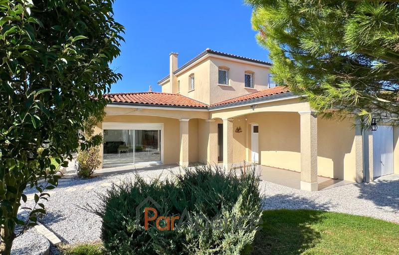 Maison - 122 m² - 5 pièces