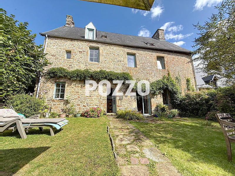 Maison - 210 m² - 8 pièces