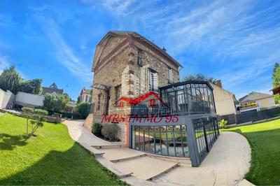 Maison - 180 m² - 8 pièces