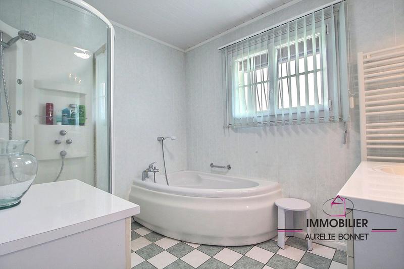 Maison - 140 m² - 6 pièces