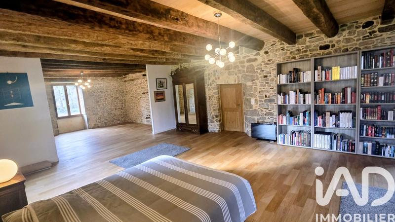 Maison - 195 m² - 4 pièces