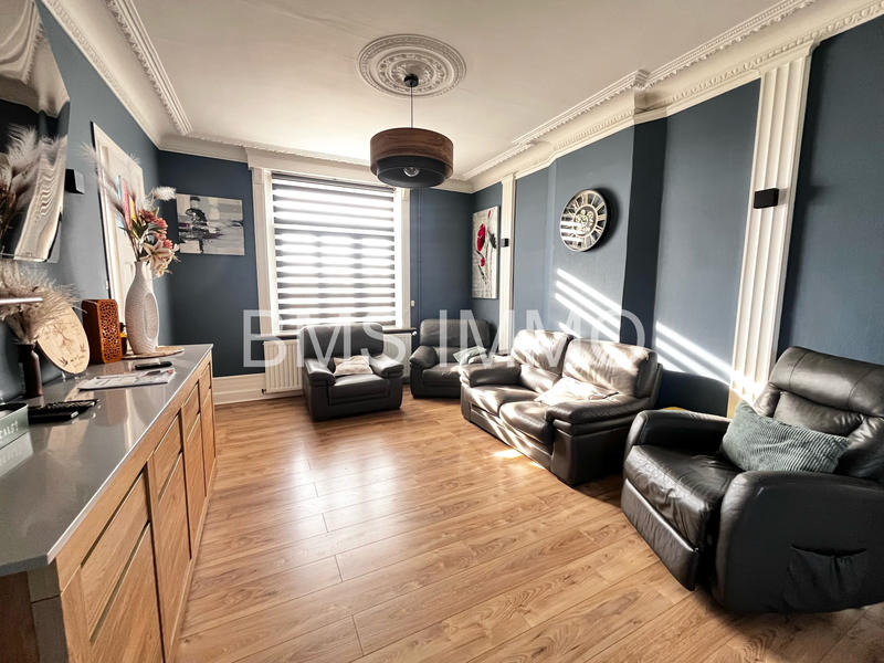 Maison - 160 m² - 4 pièces