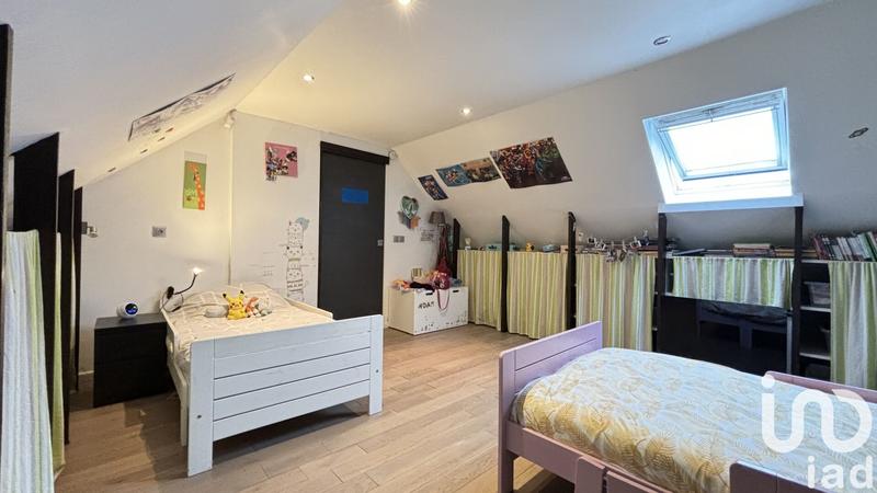 Maison - 90 m² - 5 pièces