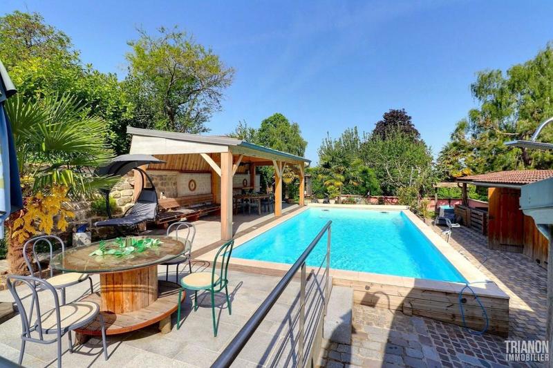 Maison - 90 m² - 6 pièces