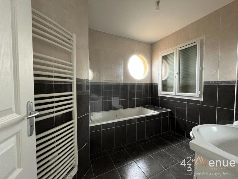 Maison - 118 m² - 6 pièces