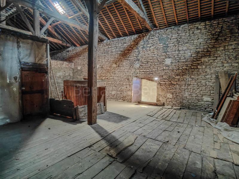 Maison en pierre - 194 m² - 10 pièces