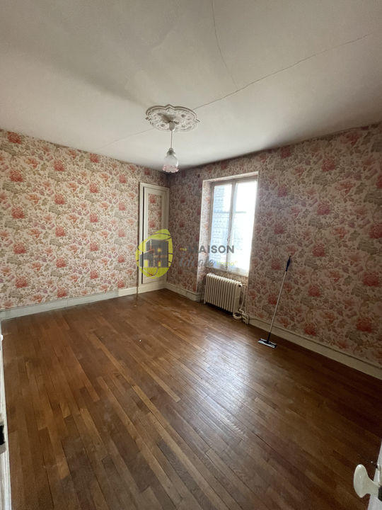 Maison - 86 m² - 5 pièces