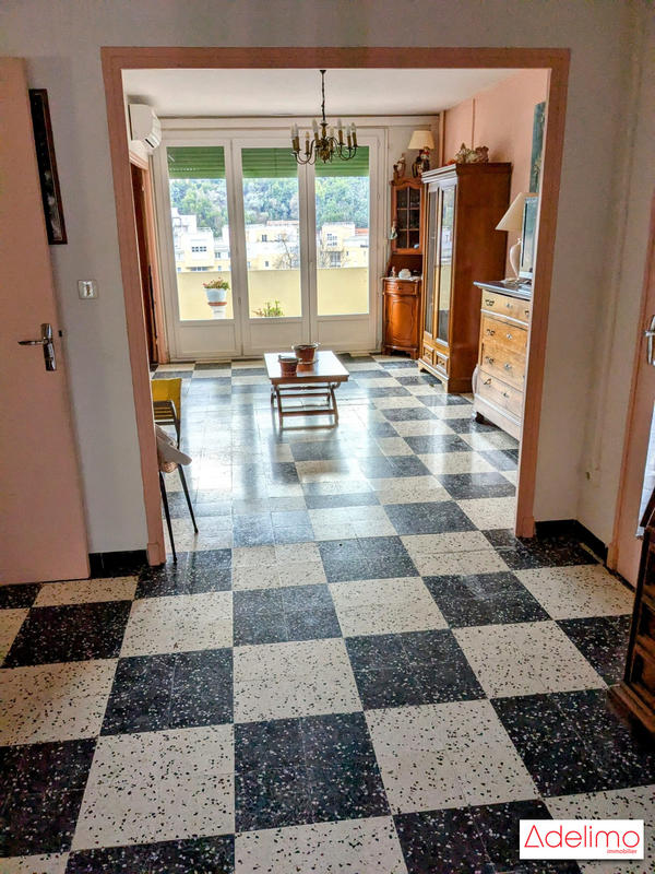 Appartement - 76 m² - 4 pièces