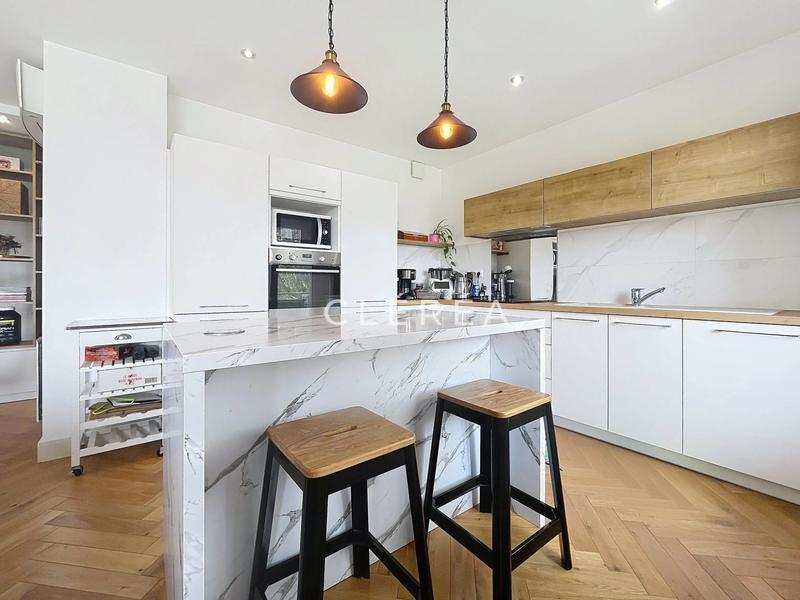 Appartement - 89 m² - 4 pièces