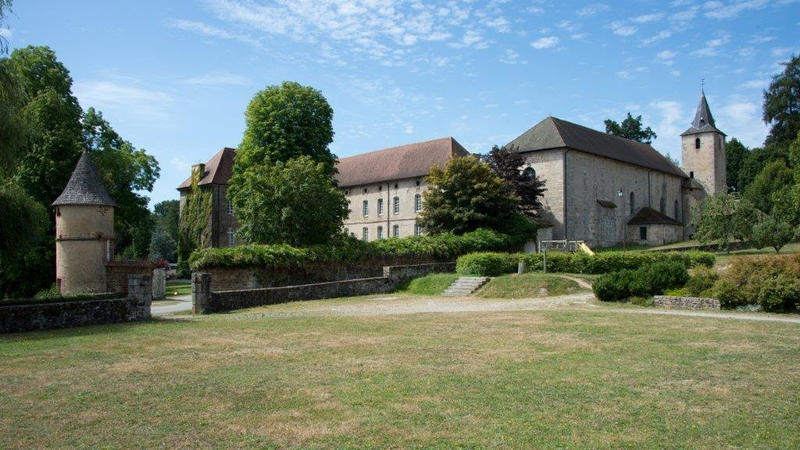 Demeure - 850 m² - 23 pièces