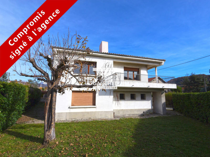 Maison - 191 m² - 5 pièces