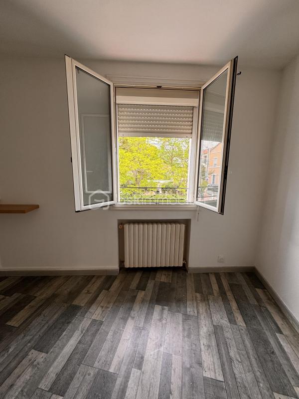 Immeuble - 150 m² - 7 pièces