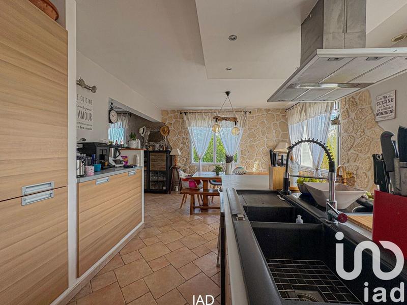 Maison - 240 m² - 7 pièces