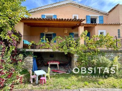 Maison - 195 m² - 6 pièces