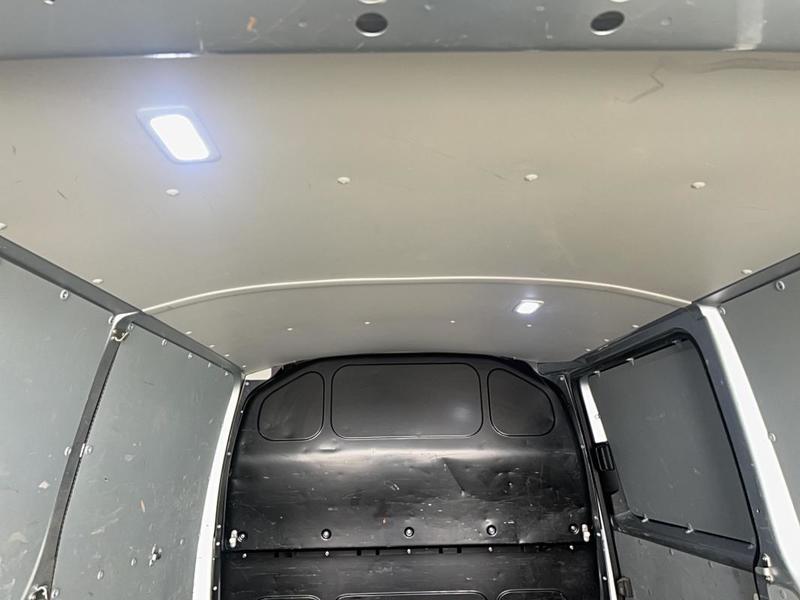Volkswagen Transporter 6.1 Van L1h1 2.0 Tdi 150 Dsg7 Business Plus