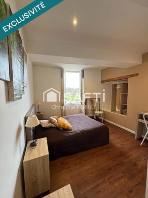 Local commercial - 1 060 m² - 24 pièces