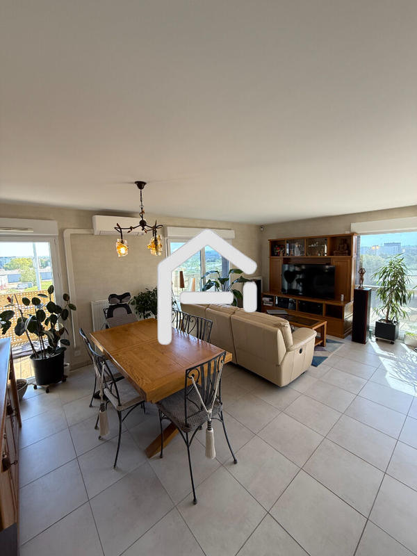 Appartement - 108 m² - 4 pièces