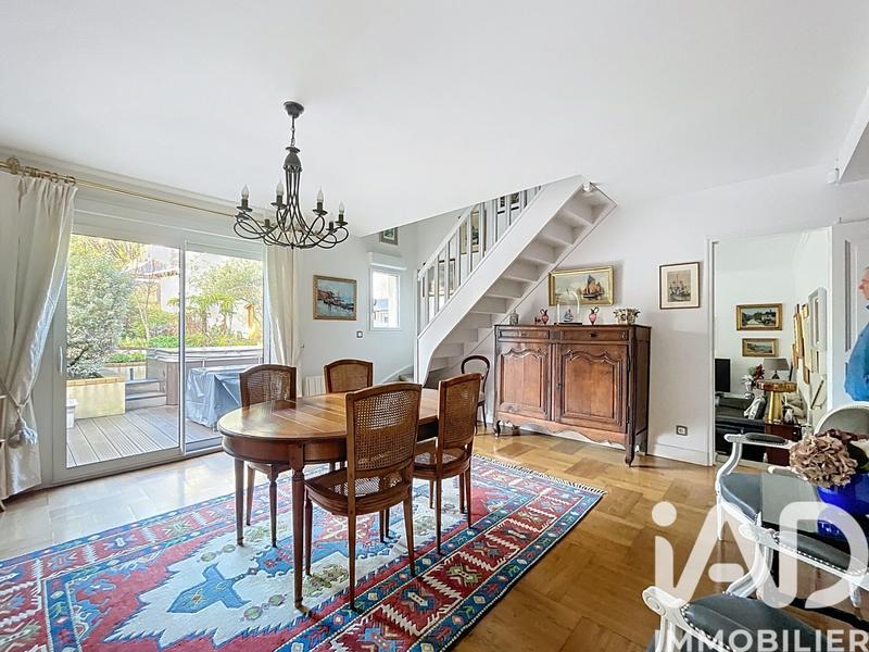 Maison - 181 m² - 7 pièces