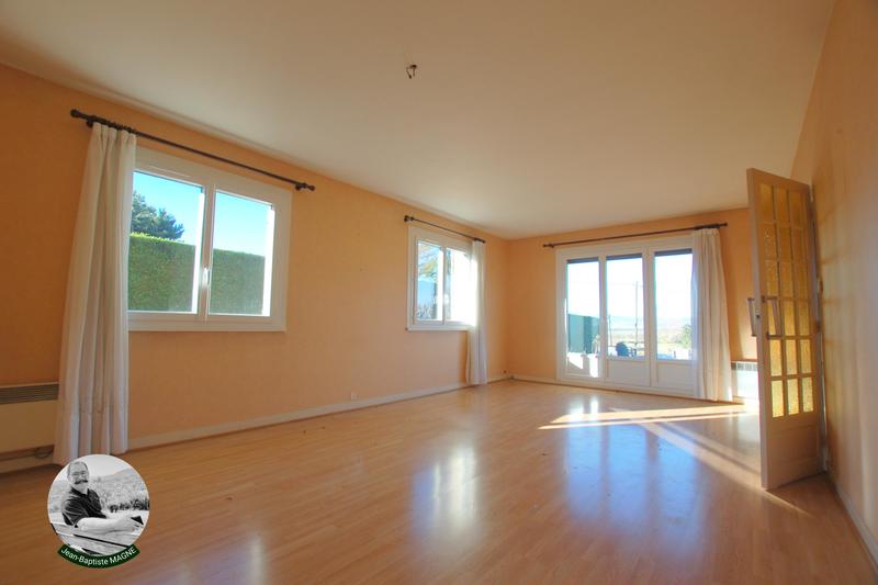 Maison - 96 m² - 5 pièces