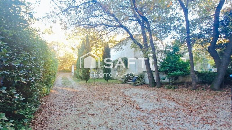 Maison - 200 m² - 6 pièces