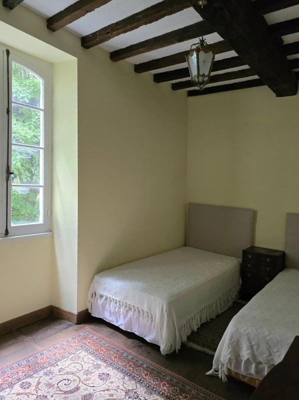 Propriété - 336 m² - 10 pièces