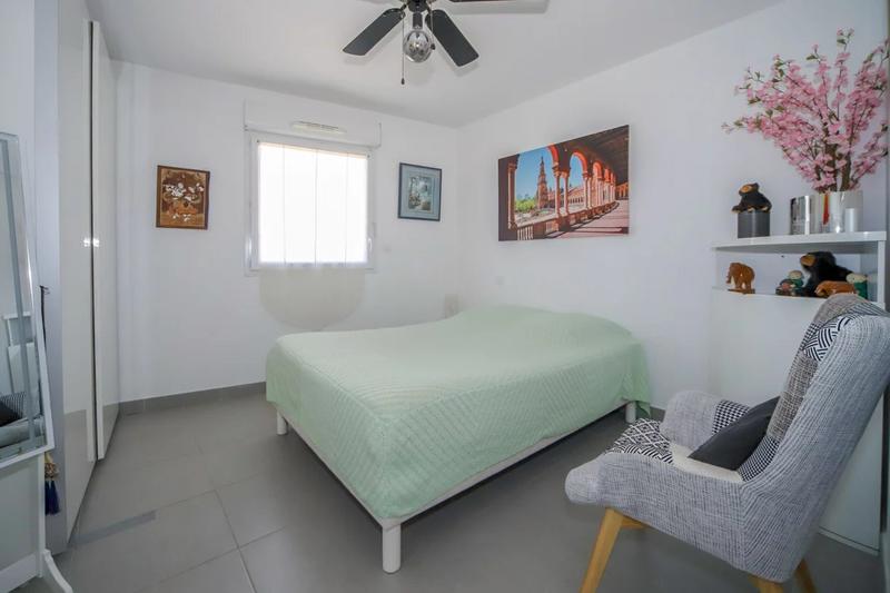 Appartement - 80 m² - 4 pièces