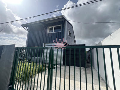 Local commercial - 150 m² - 1 pièce