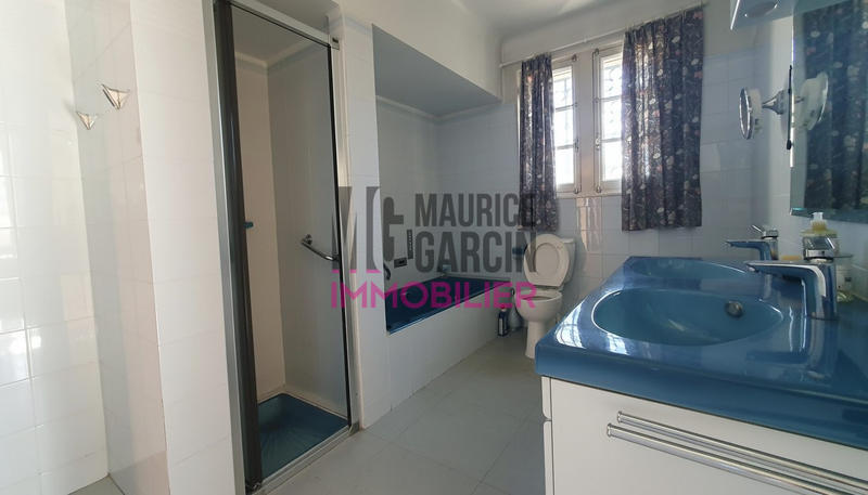 Maison traditionnelle - 132 m² - 6 pièces