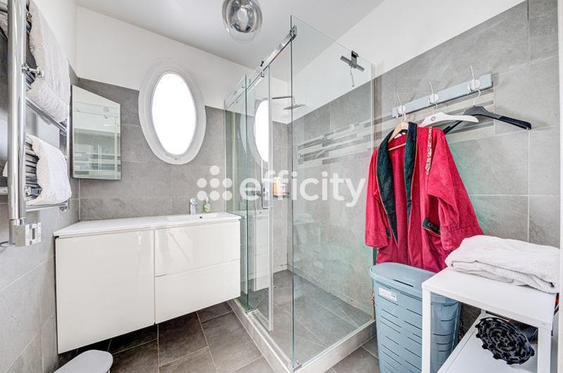 Maison de ville - 335 m² - 7 pièces