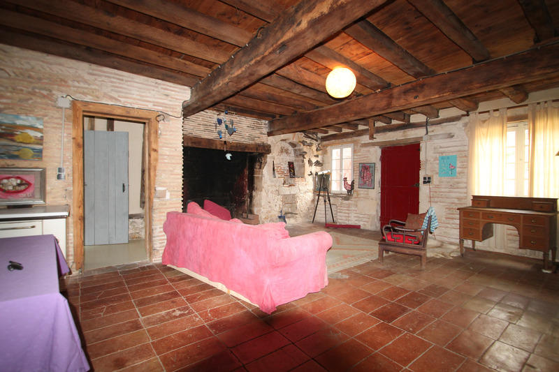 Maison - 334 m² - 7 pièces