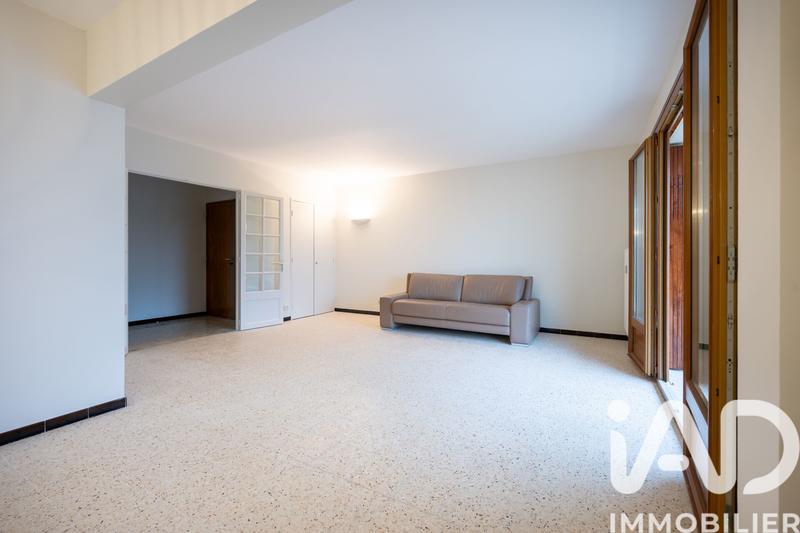 Appartement - 96 m² - 5 pièces