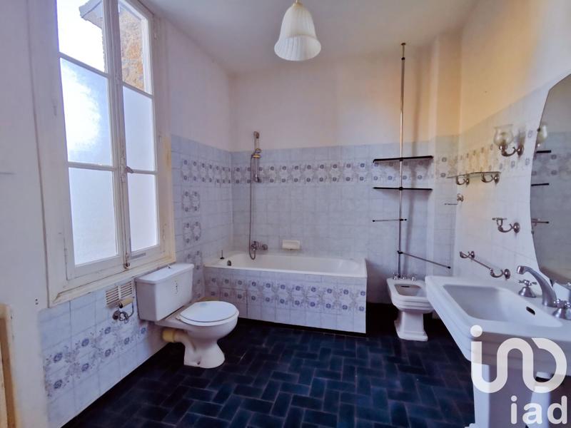 Maison - 187 m² - 8 pièces