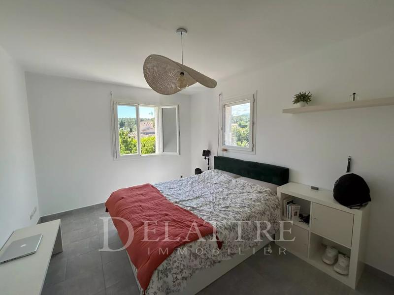 Villa - 160 m² - 7 pièces