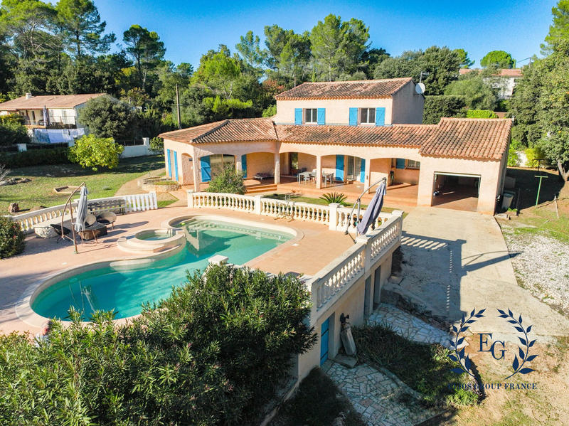 Maison - 183 m² - 5 pièces