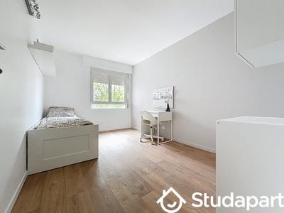 Chambre - 9 m² - 1 pièce
