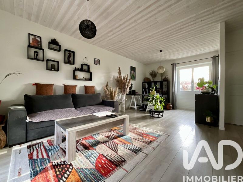 Maison - 140 m² - 5 pièces