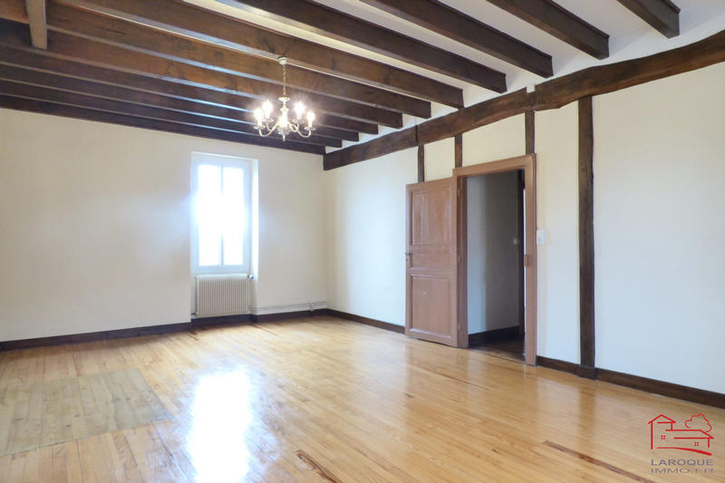 Maison - 239 m² - 5 pièces