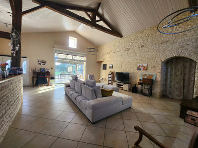 Maison - 177 m² - 7 pièces