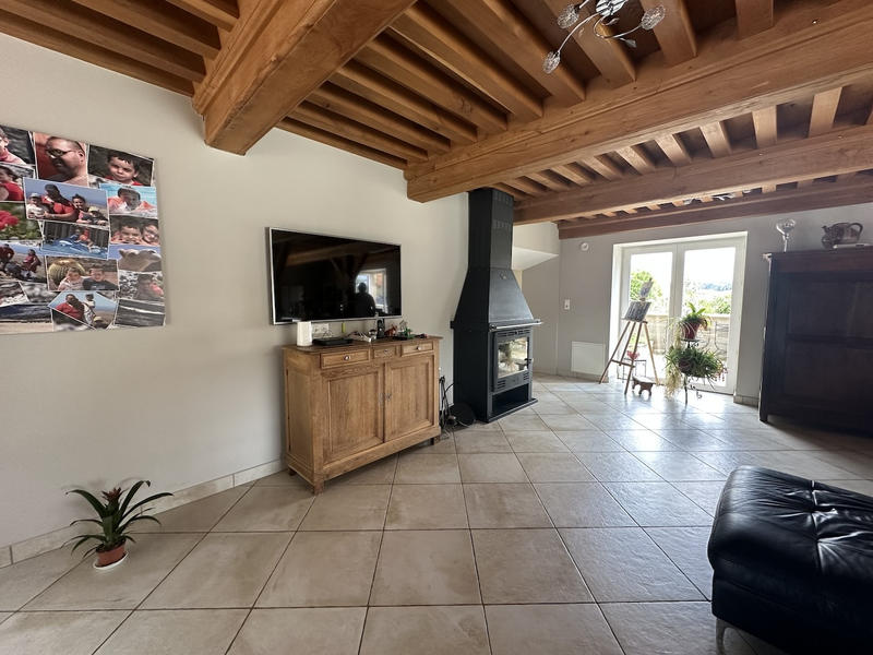 Maison - 230 m² - 7 pièces