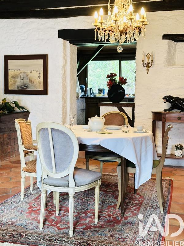 Maison - 176 m² - 7 pièces