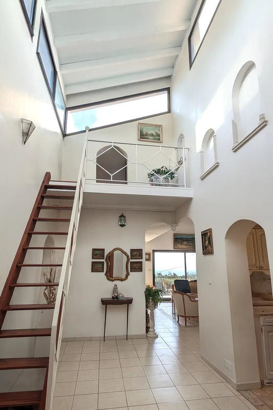 Villa - 220 m² - 7 pièces