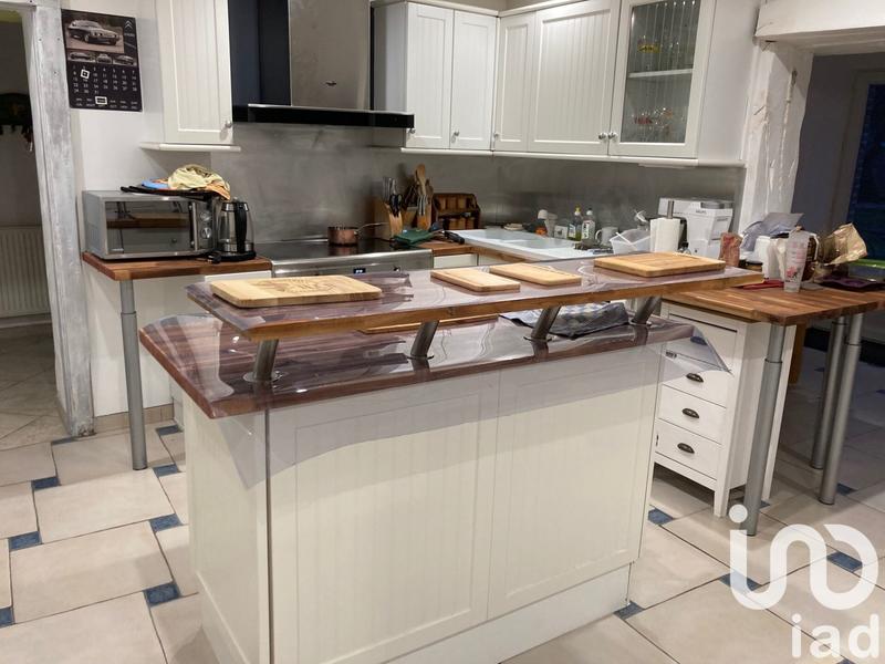 Maison - 260 m² - 8 pièces