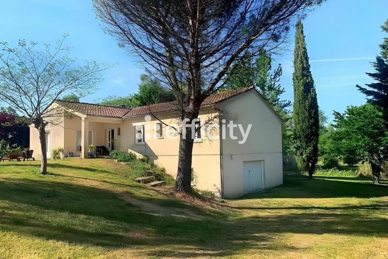 Maison - 144 m² - 6 pièces