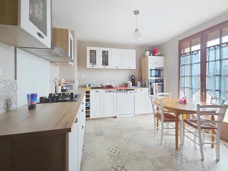 Maison - 186 m² - 7 pièces