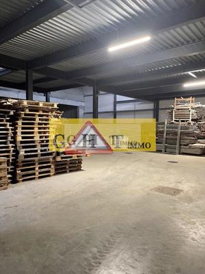 Entrepôt - 1 059 m²