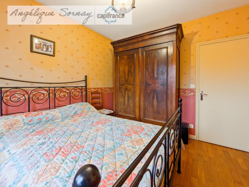 Maison - 207 m² - 7 pièces