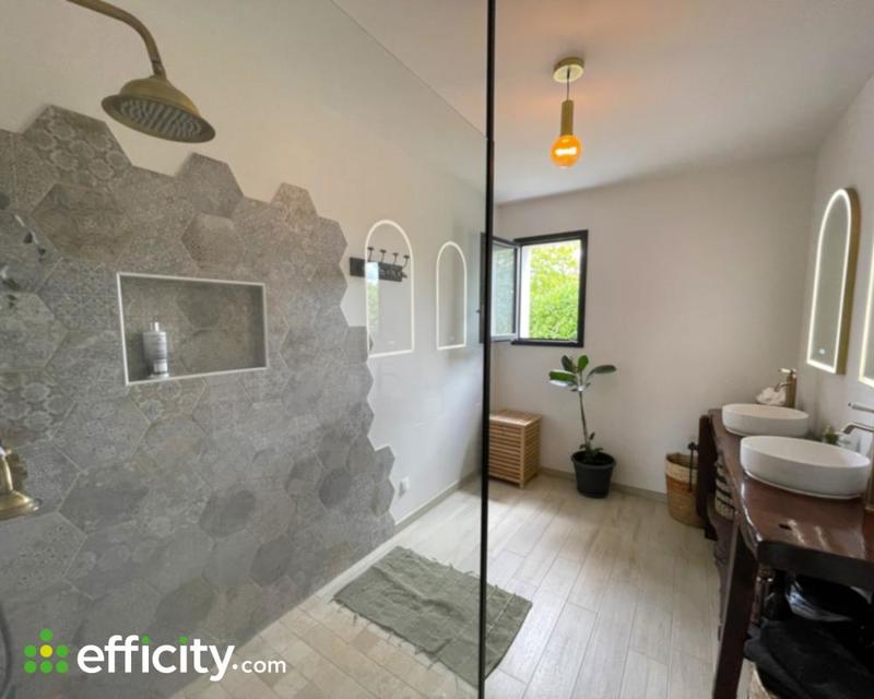 Maison - 105 m² - 6 pièces